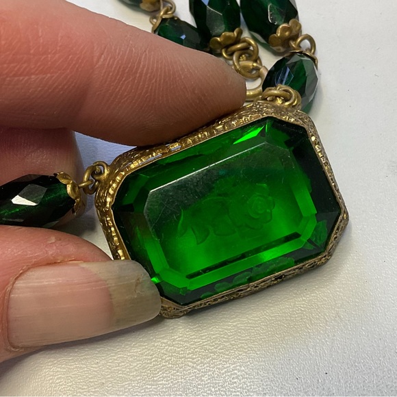 Art Deco Czech Glass Rose Reverse Carved Choker Necklace Signed Czechoslovakia - Picture 8 of 11